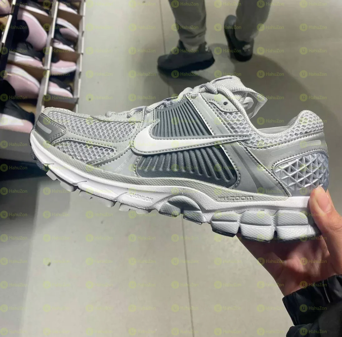 Nike Vamero5 Women's Shoes