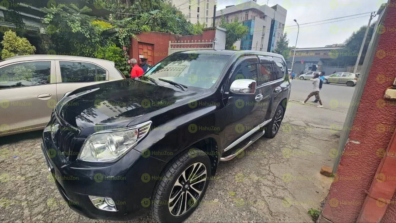 2011 Model-Toyota Landcruiser Prado
