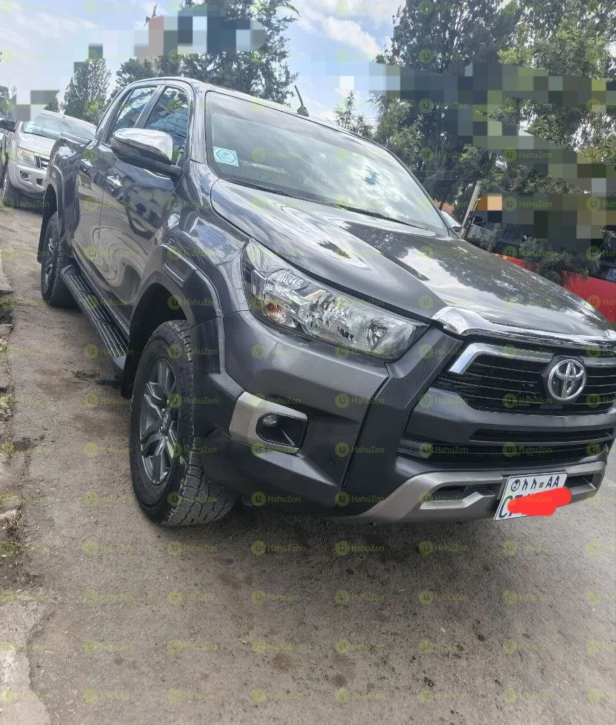 2021 Model-Toyota Hilux Invisible Double Cap