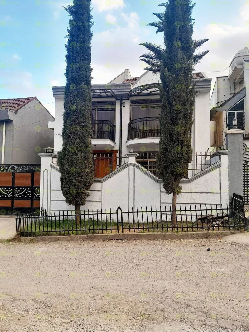 204 የሚሸጥ ዘመናዊ G+1 መኖርያ ቤት በአያት