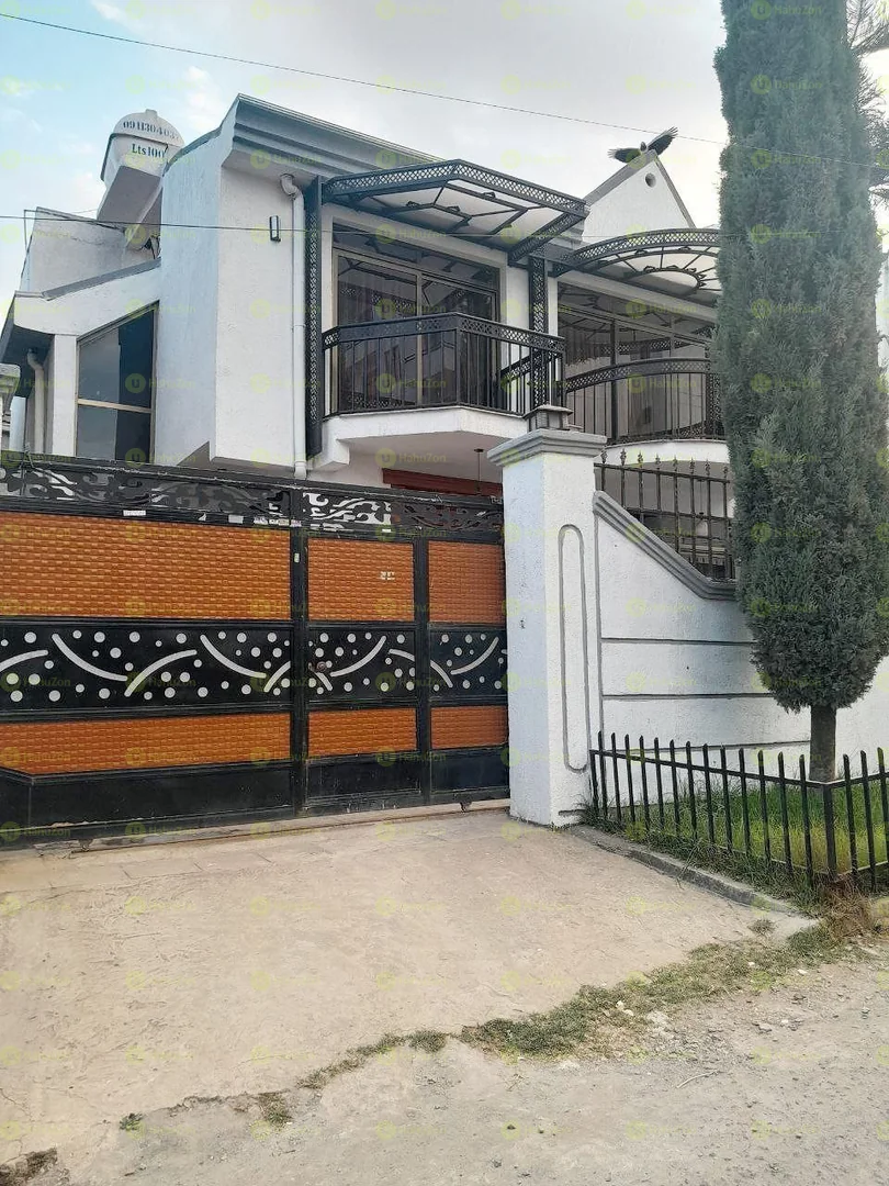 204 የሚሸጥ ዘመናዊ G+1 መኖርያ ቤት በአያት