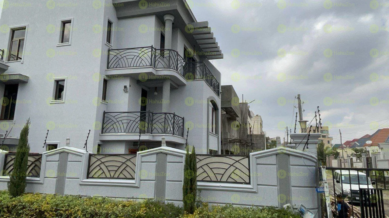 150 ካሬ የሚሸጥ ዘመናዊ  G+2 ቤት በአያት