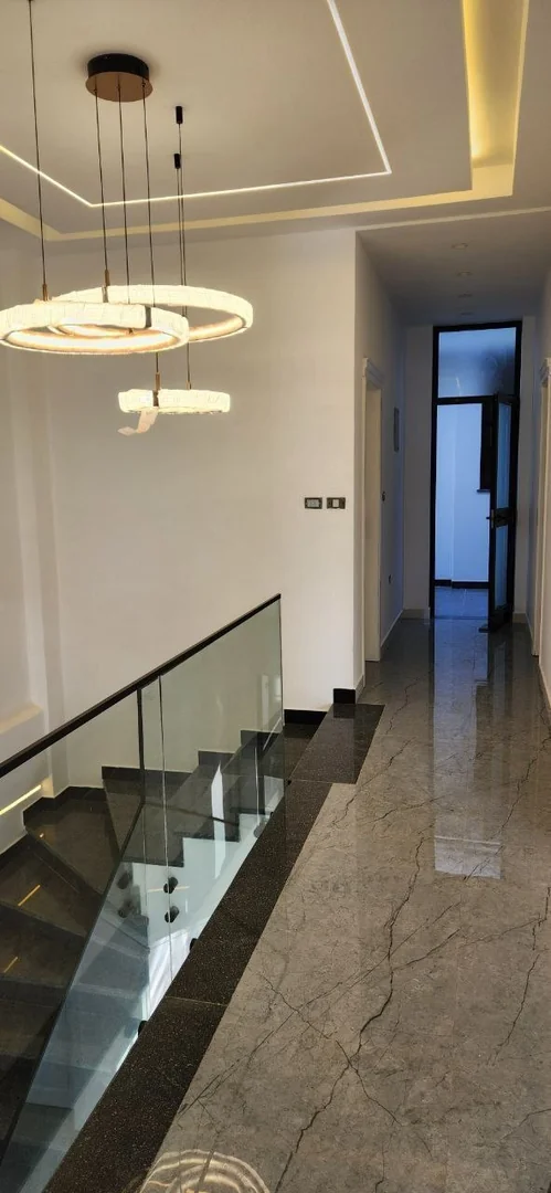 200 ካሬ የሚሸጥ G+1 ቪላ ቤት በወሰን  አካባቢ