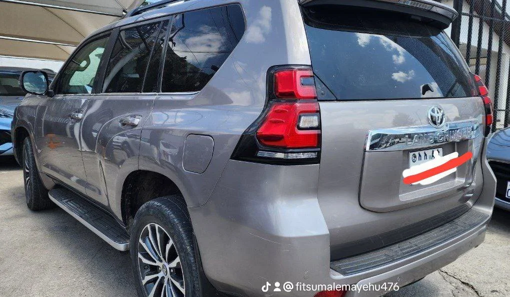 2021 Model-Toyota Land-cruiser Prado