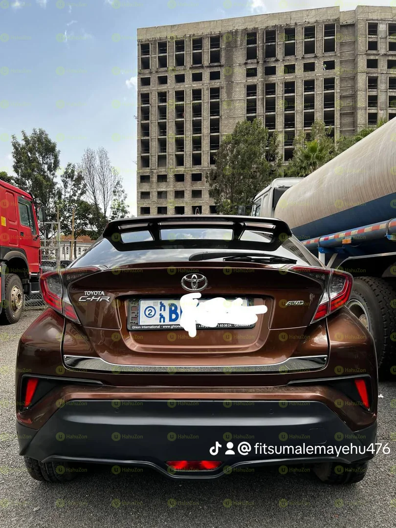 2011 Model-Toyota CHR