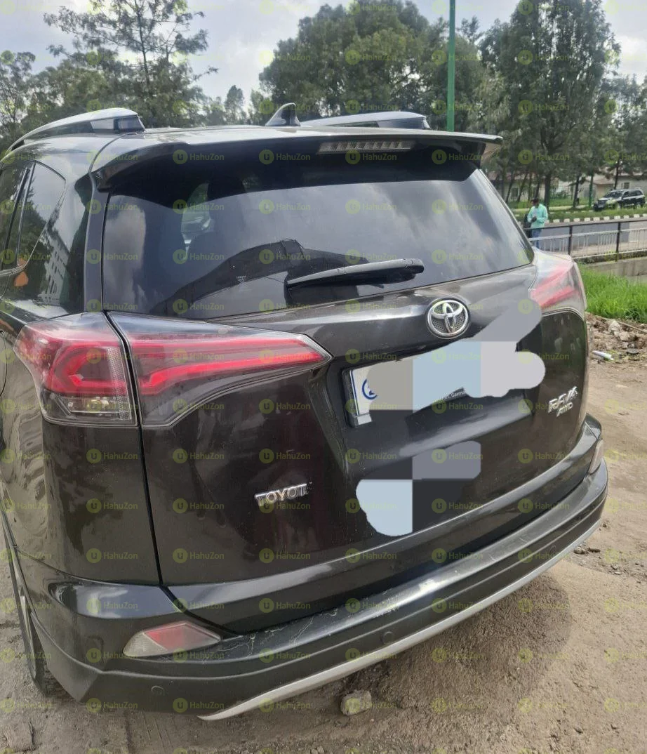 2011 Model-Toyota RAV4