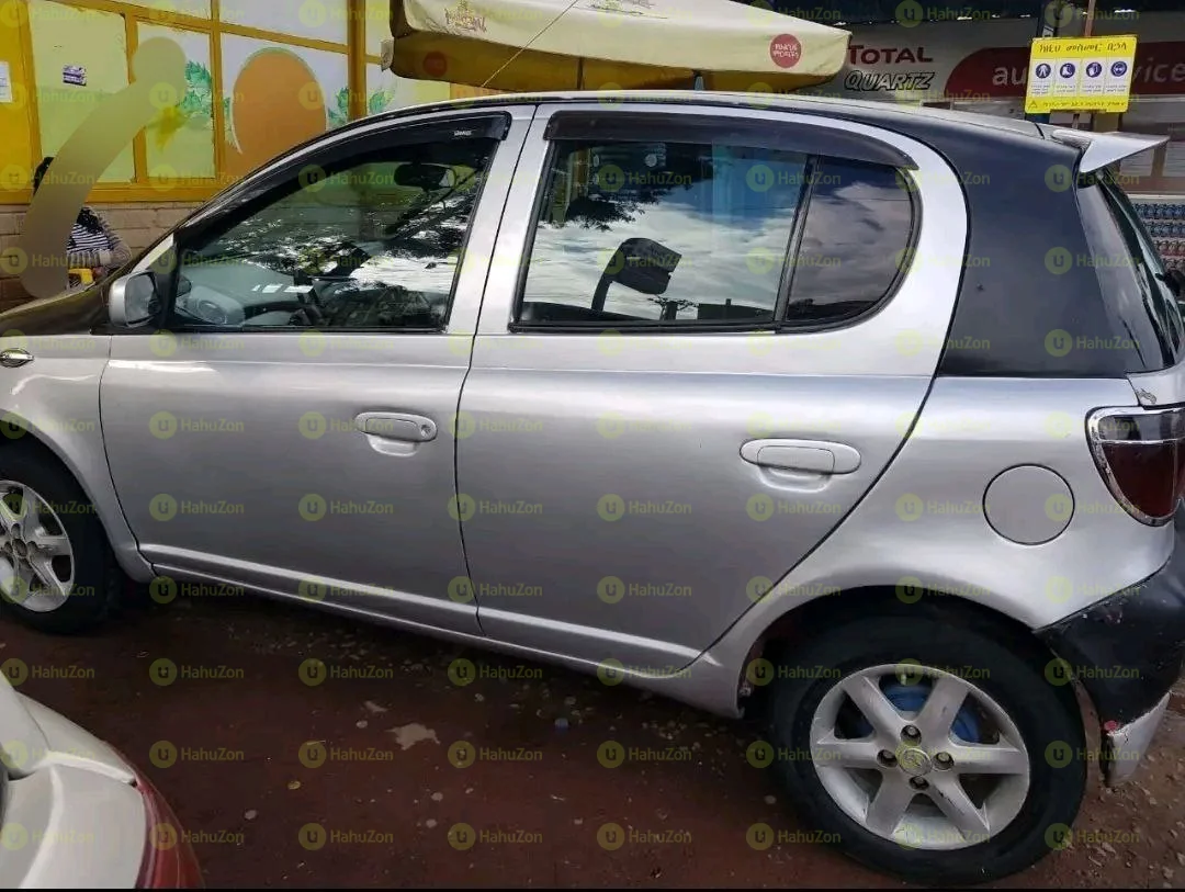 1999 Model-Toyota Vitz