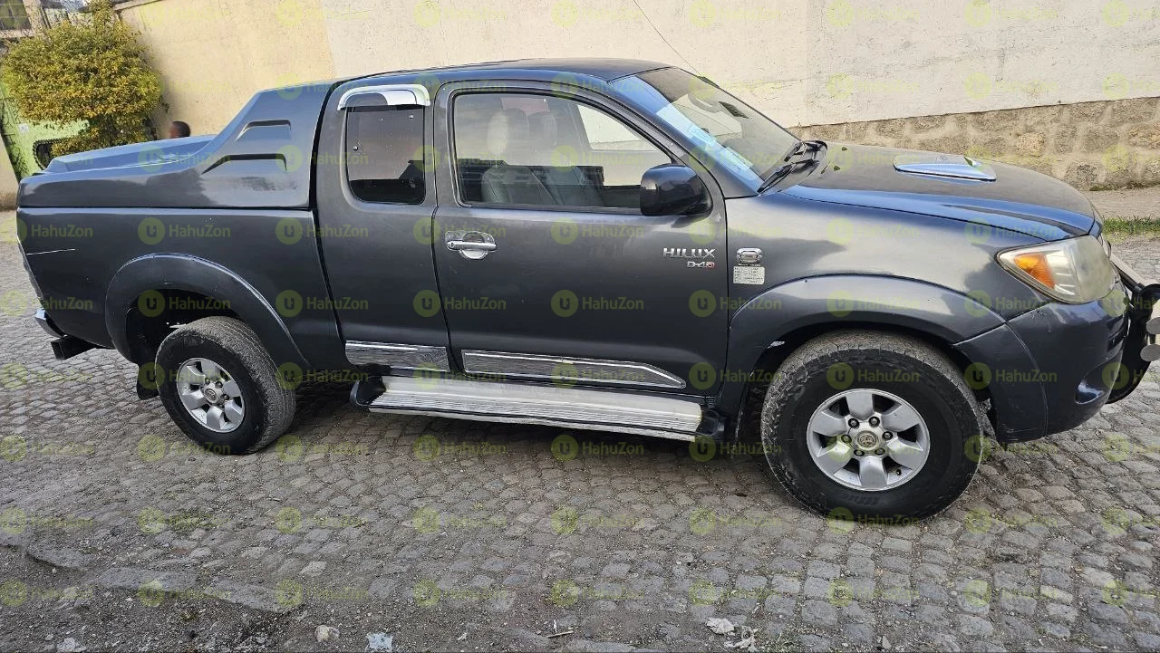 2008 Model- Toyota Hilux D4D Kin Cab