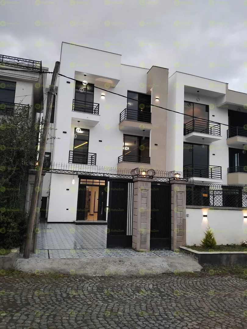 250 ካሬ የሚሸጥ ቤት በአያት