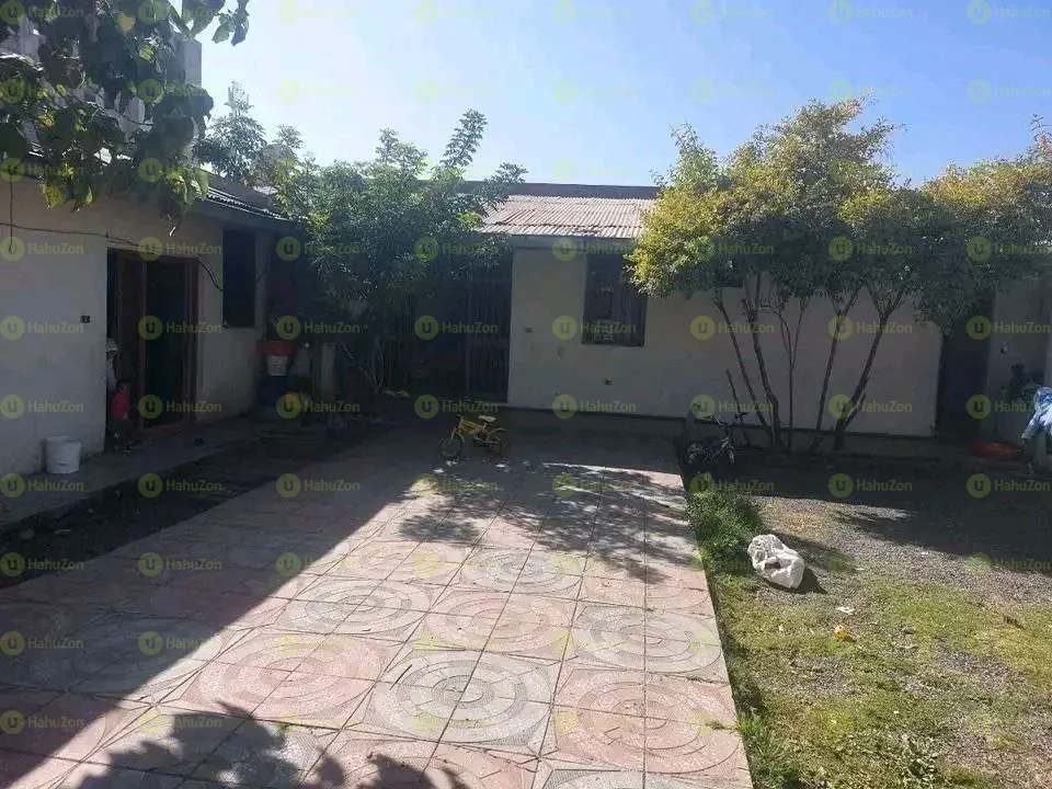 300 ካሬ የሚሸጥ ቤት በአያት