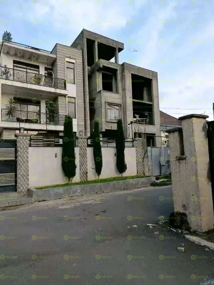 175 ካሬ የሚሸጥ G+3 ቤት በአያት