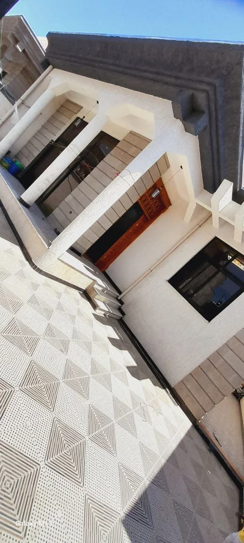 225 ካሬ የሚሸጥ ቤት በአያት