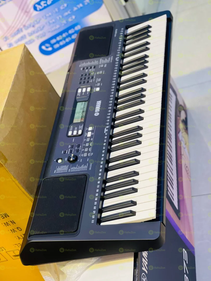 Yamaha psr e 373 Keyboard