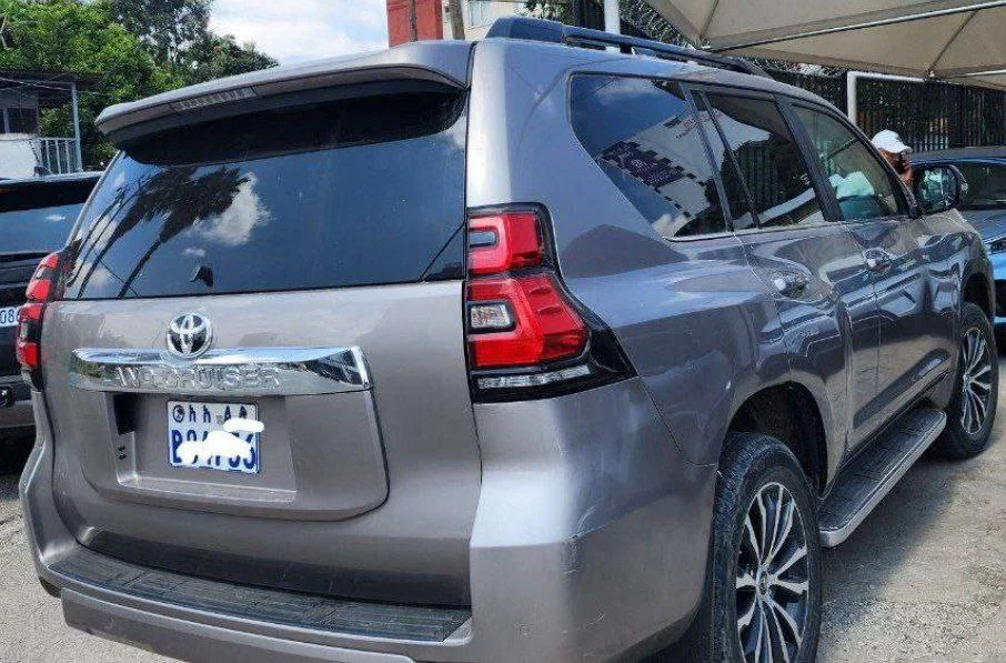 2022 Model-Land-Cruiser Prado