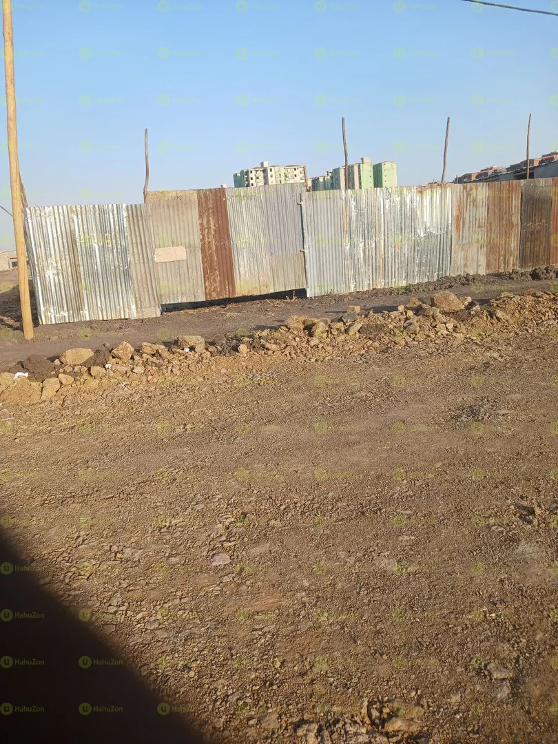 439 ካሬ የሚሸጥ ቦታ በአያት