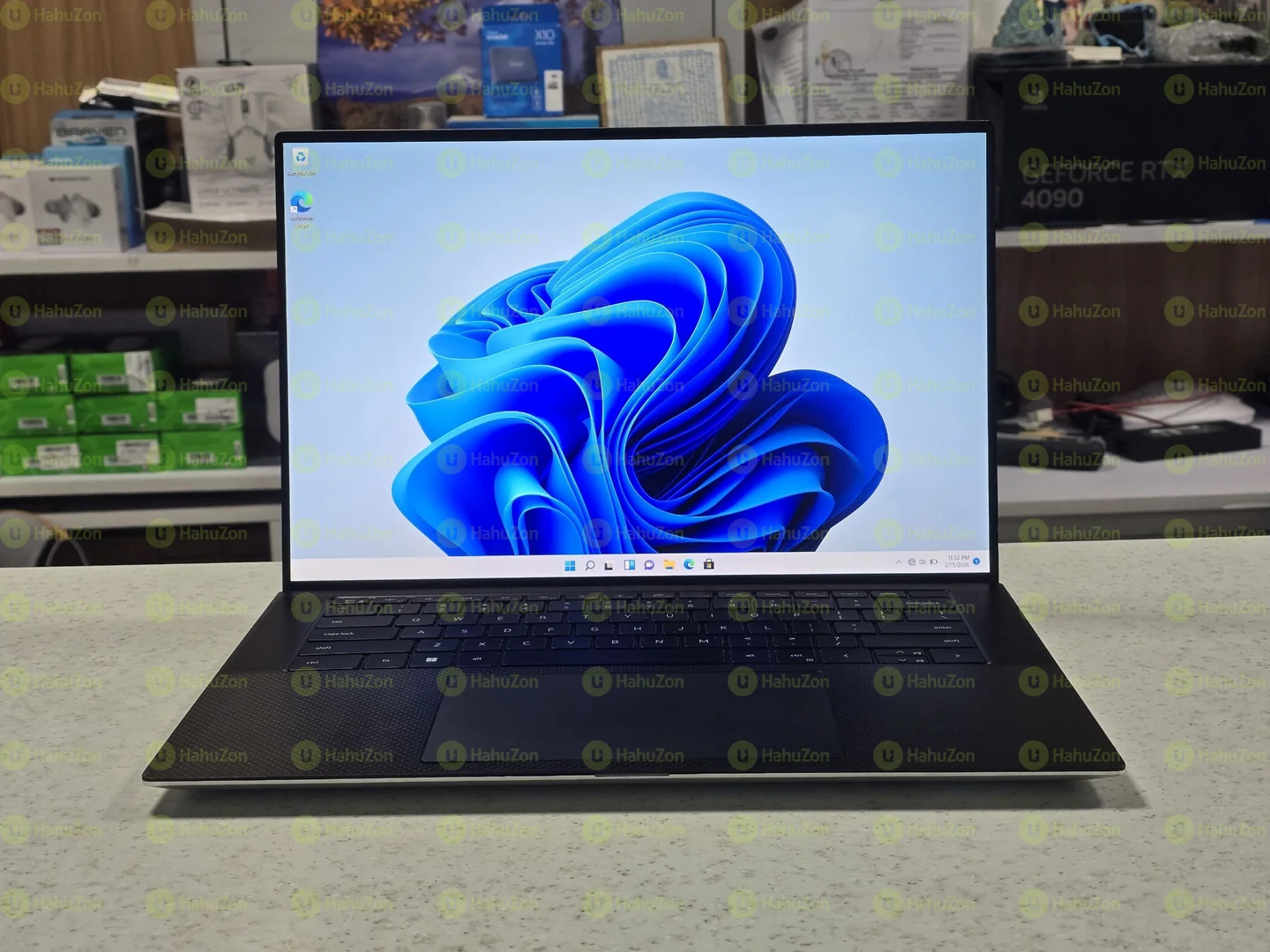 XPS 15 9520 15.6" FHD+ 1920x1200) Laptop