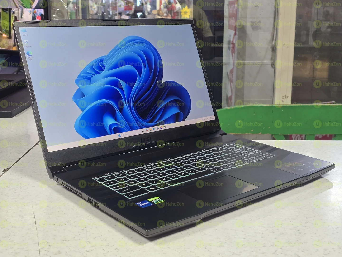 MSI Pulse GL7611th Gen Intel Core™ i7 11th Gen Gaming Laptop