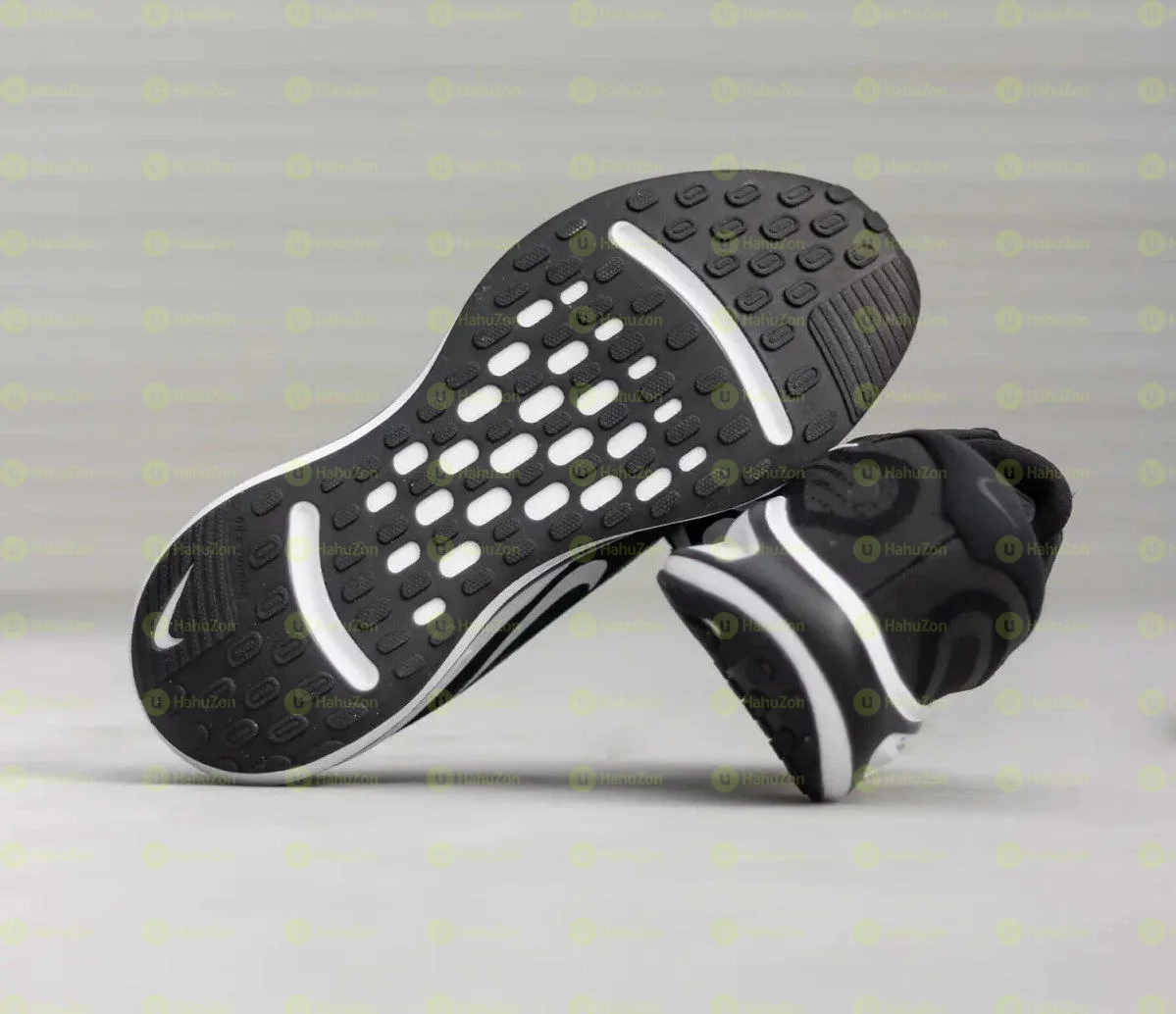 Nike Journey Run Black White Men's Shoes