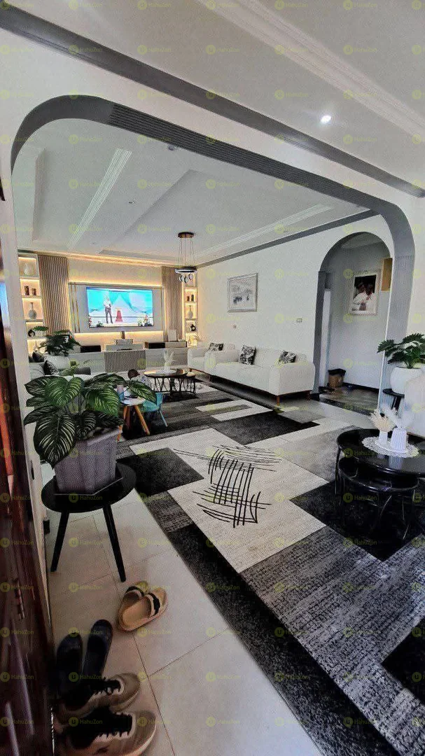 500 ካሬ የሚሸጥ ቪላ ቤት በለገጣፎ አባኪሮስ