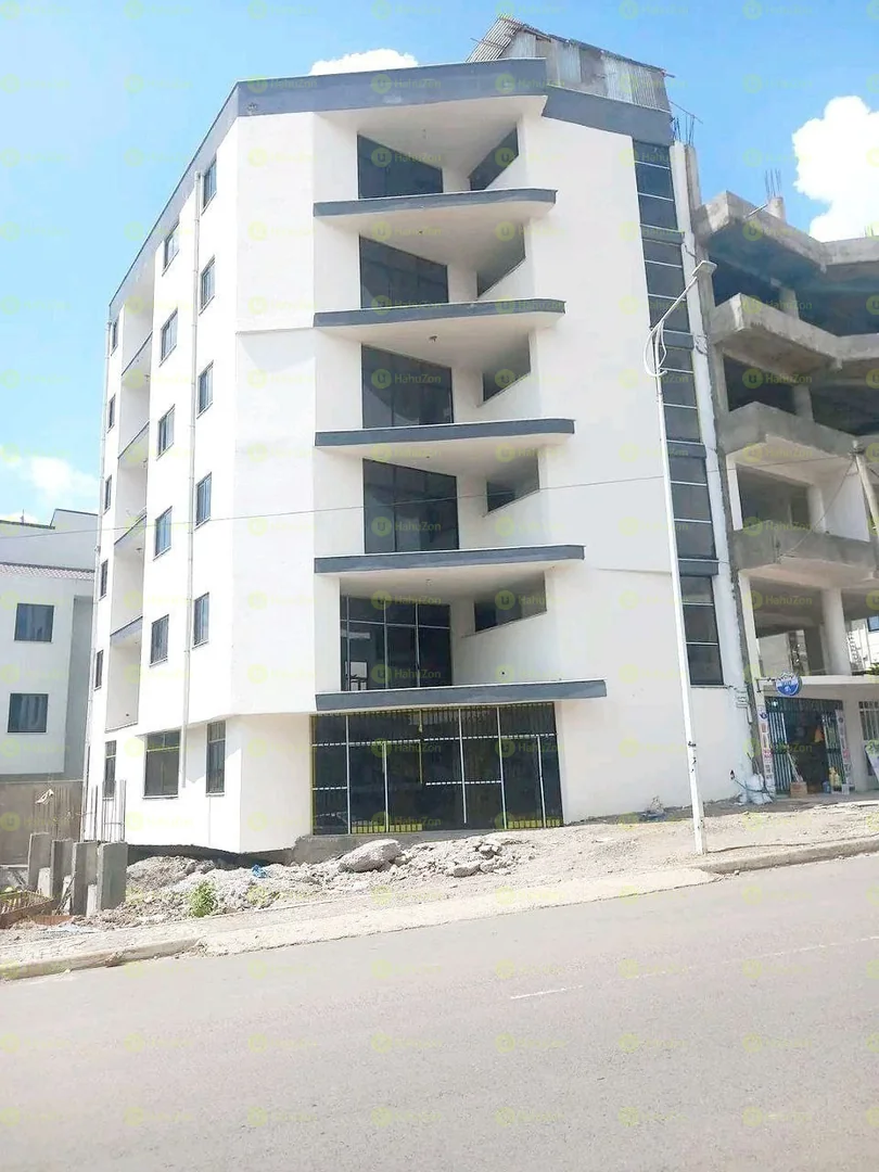 250 ካሬ የሚሸጥ B+G+5+T አፓርትመንት በአያት