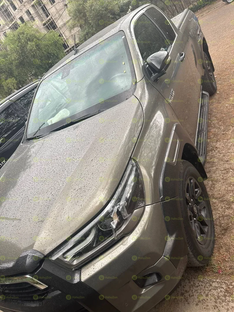 2021 Model-ToyotaInvincible King Cab