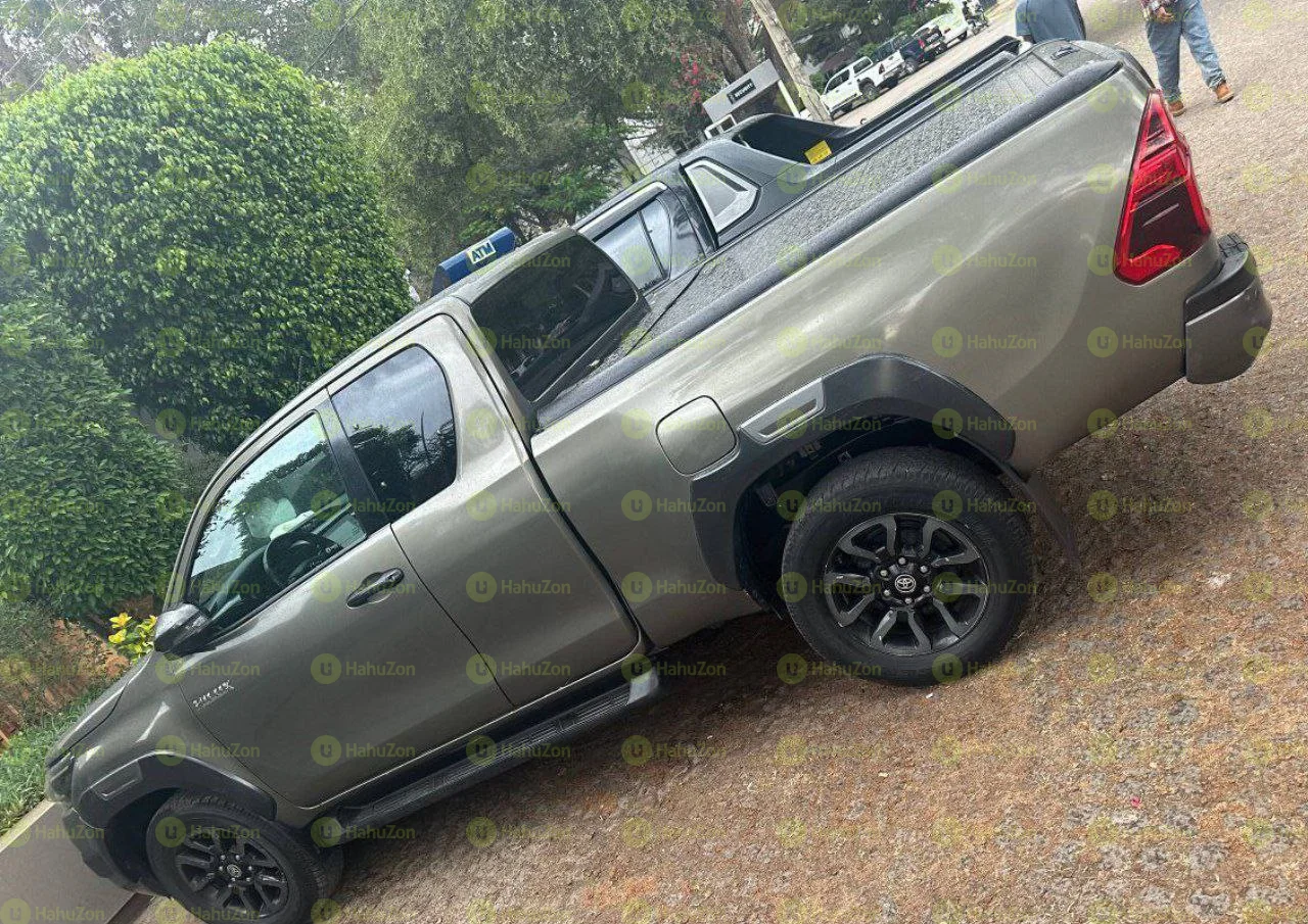 2021 Model-ToyotaInvincible King Cab