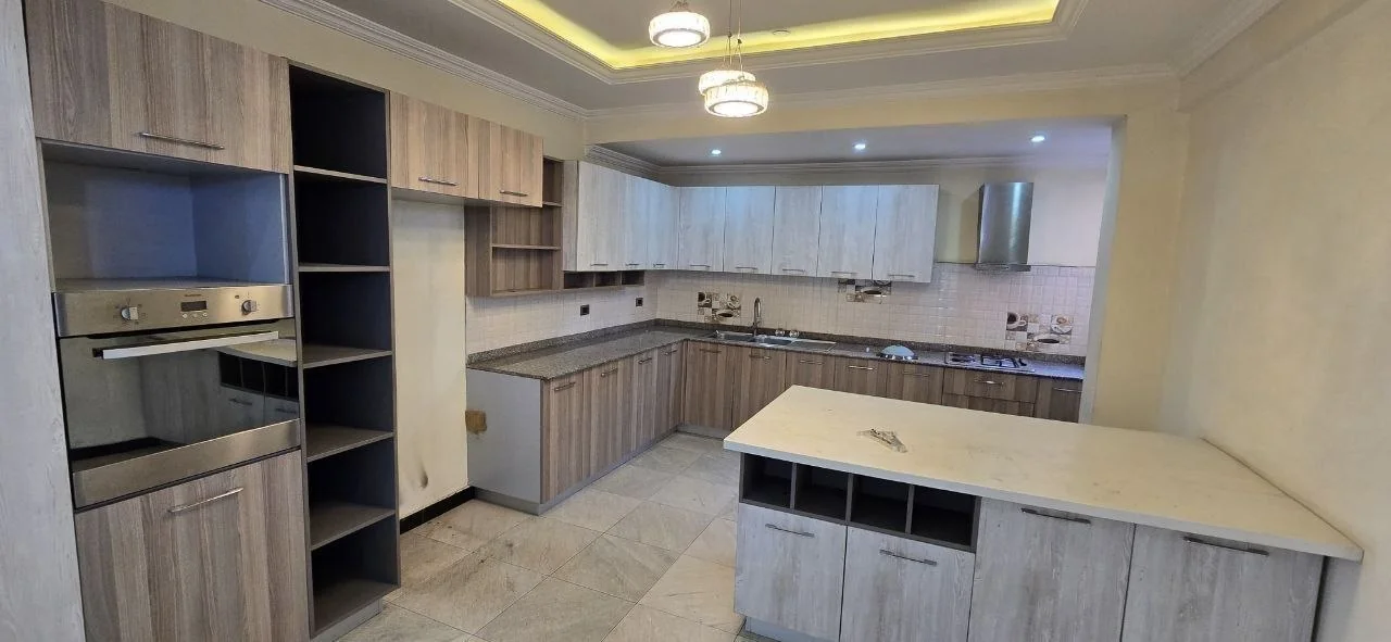 250 ካሬ የሚሸጥ ቤት በወሰን አካባቢ