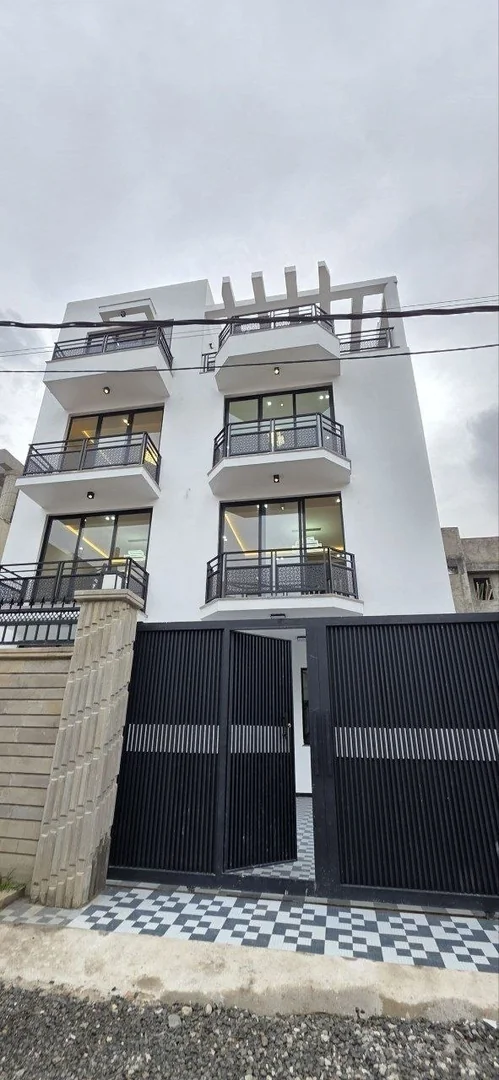 175 ካሬ የሚሸጥ G+3 ቤት በአያት