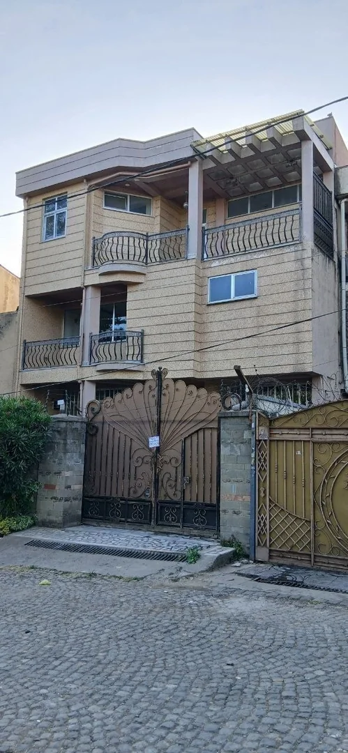 175 ካሬ የሚሸጥ G+2 ቤት በፊጋ አካባቢ