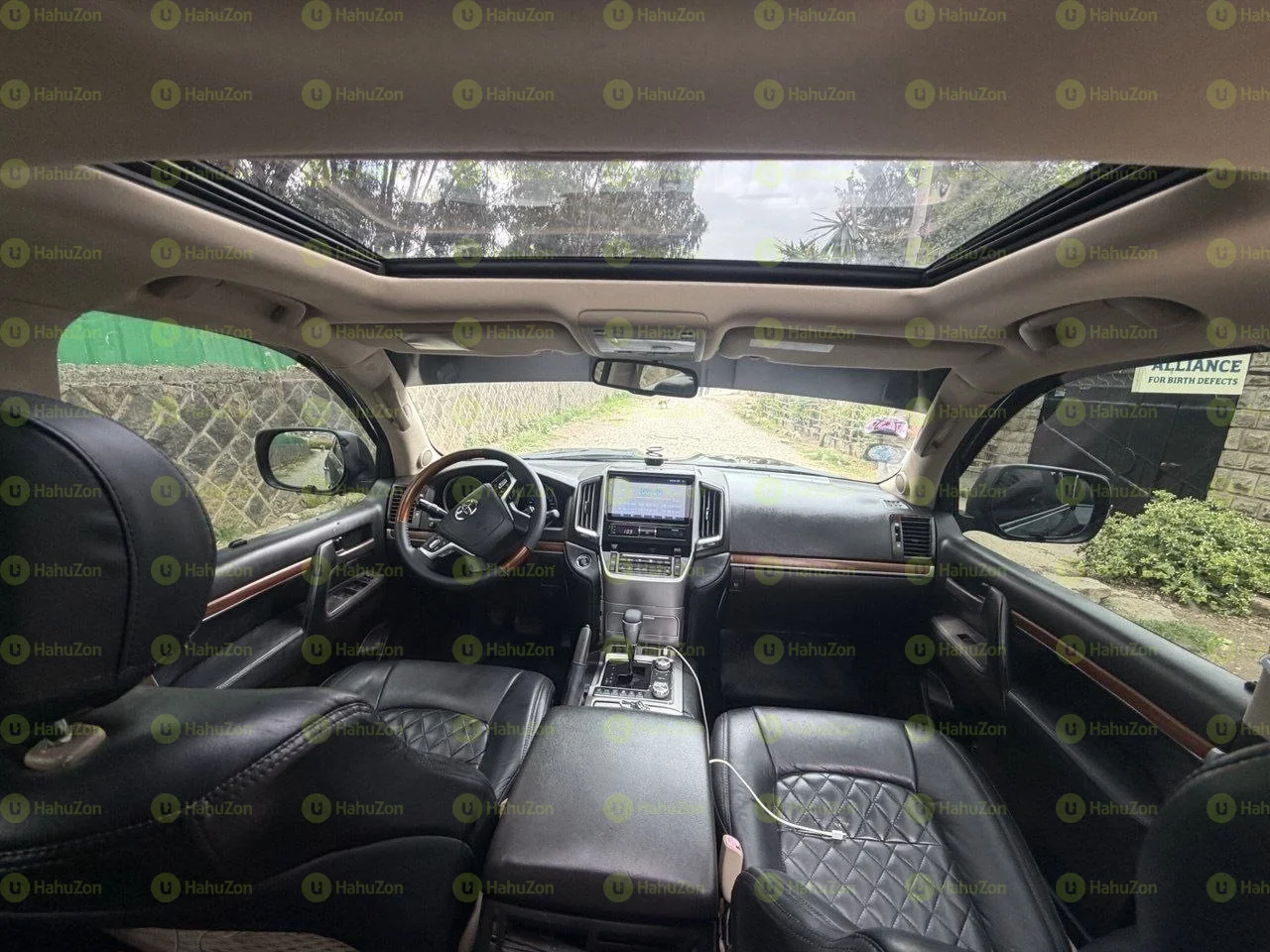 2012 Model-Toyota Landcruiser VXR