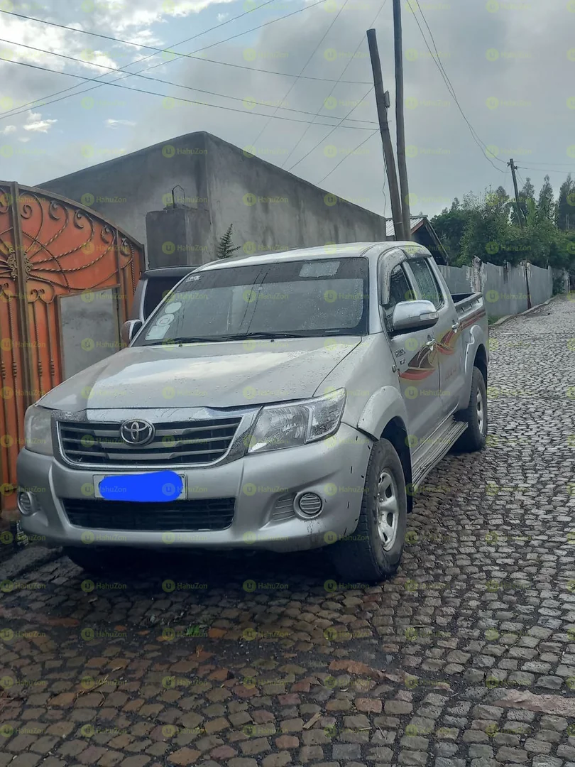 2012 Model-Toyota Hilux Double Cup