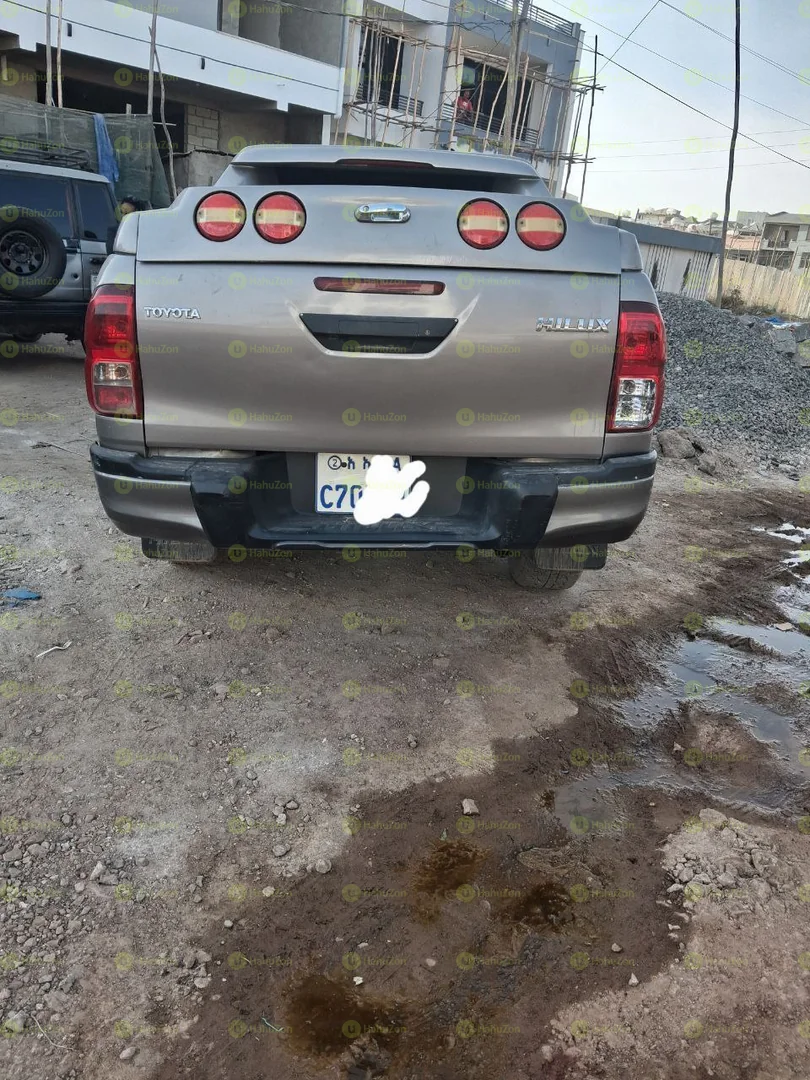 2020 Model-Toyota Hilux Double cup