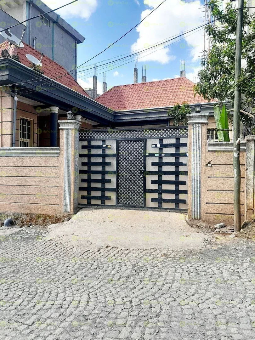 175 ካሬ የሚሸጥ ዘመናዊ ቪላ ቤት በአያት