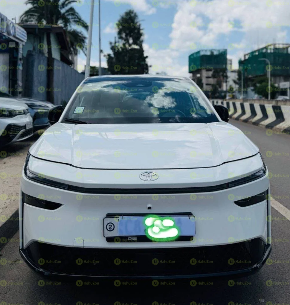 2015 Model-Toyota bZ3X – 610