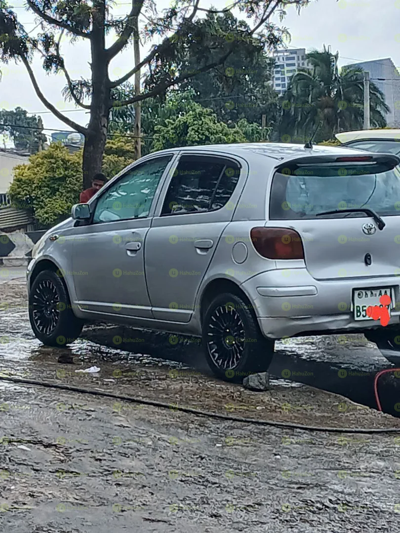 2004 Model-Toyota Vitz