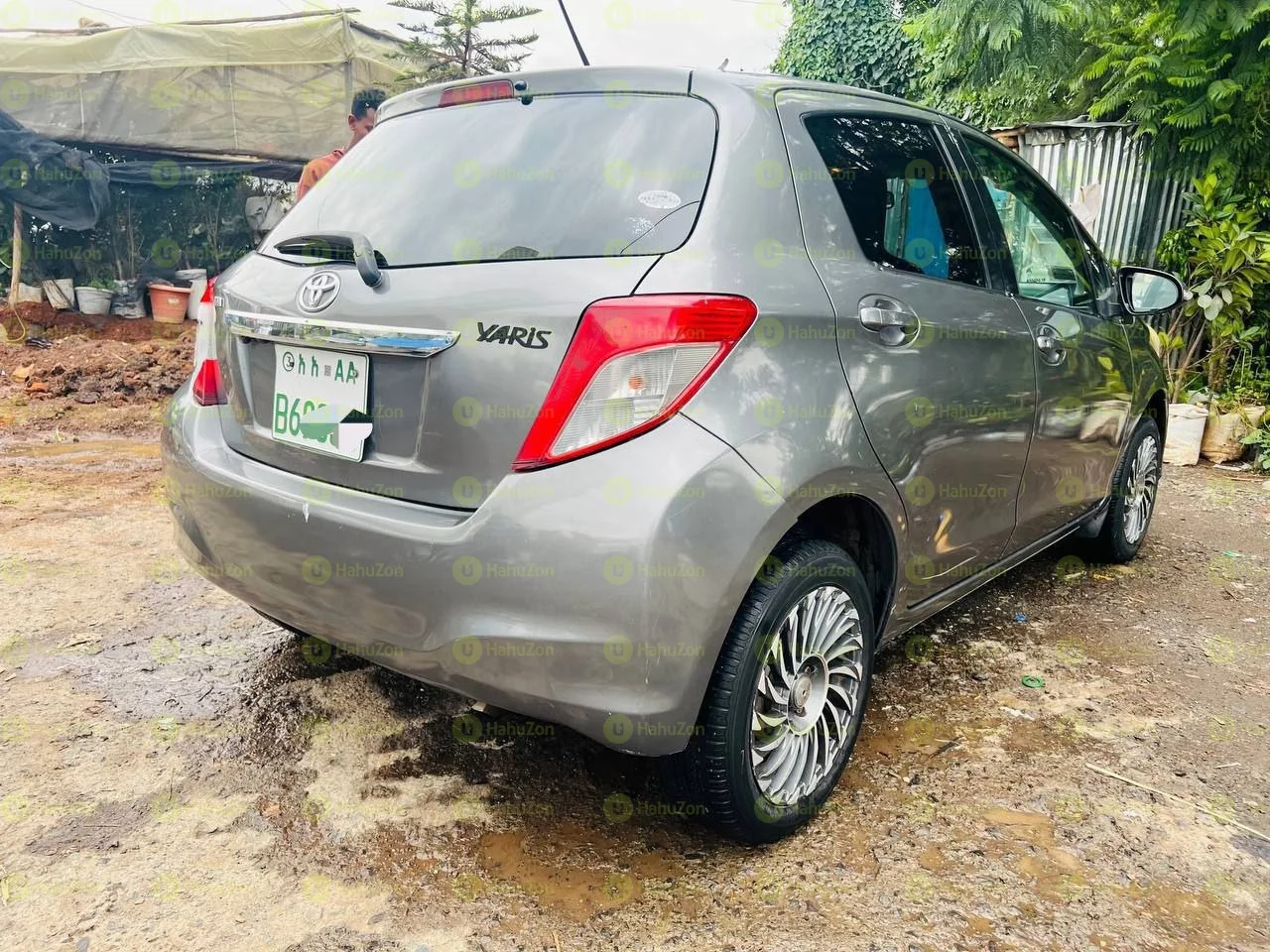 2011 Model-Toyota Yaris Compact