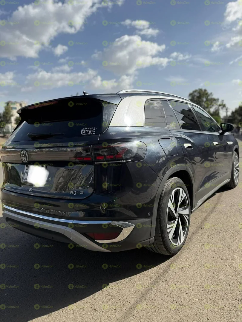 2016 Model-Volkswagen ID6 Crozz Pro