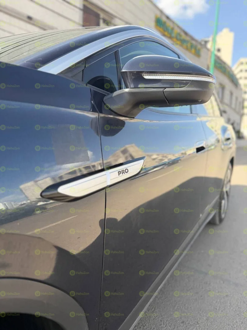 2016 Model-Volkswagen ID6 Crozz Pro