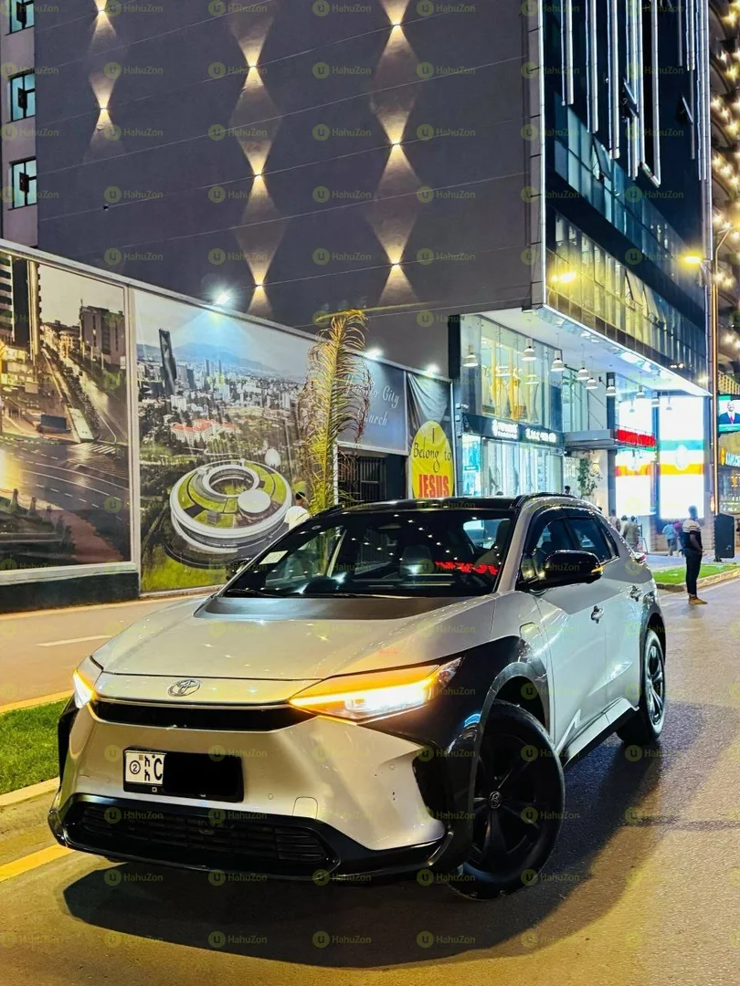 2023 Model-Toyota Bz4x 2WD