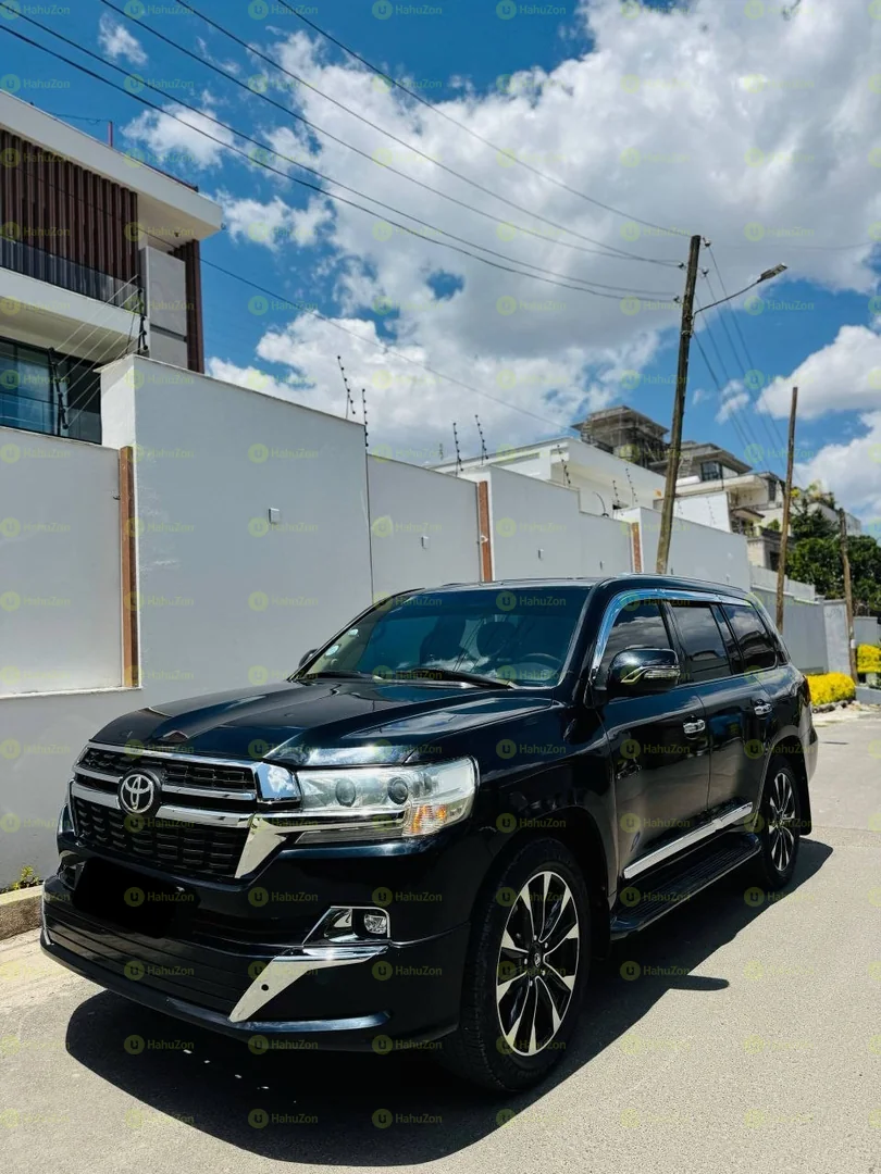 2011 Model-Toyota LandCruiser GXR