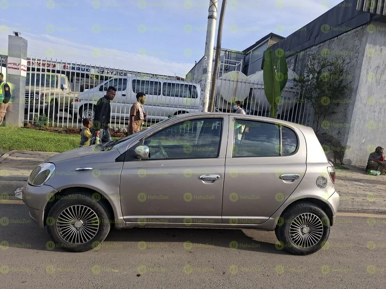 2001 Model-Toyota Vitz