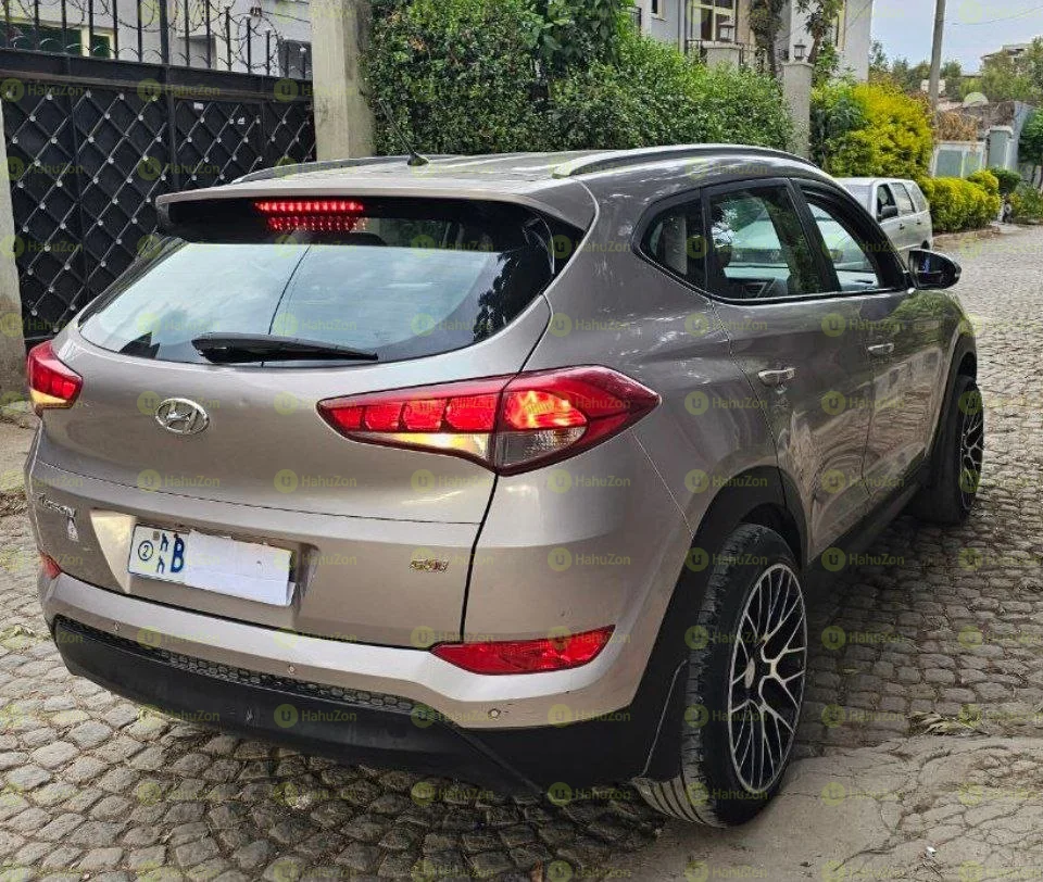 2020 Model-Hyundai Tucson