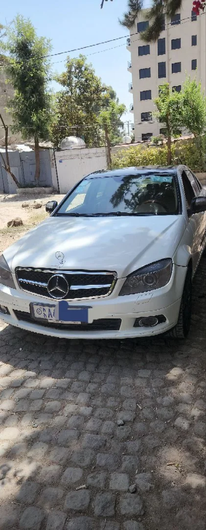 2008 Model-Mercedes Benz C200