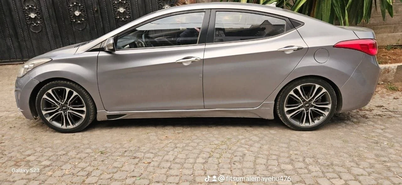 2012 Model-Hyundai Avante