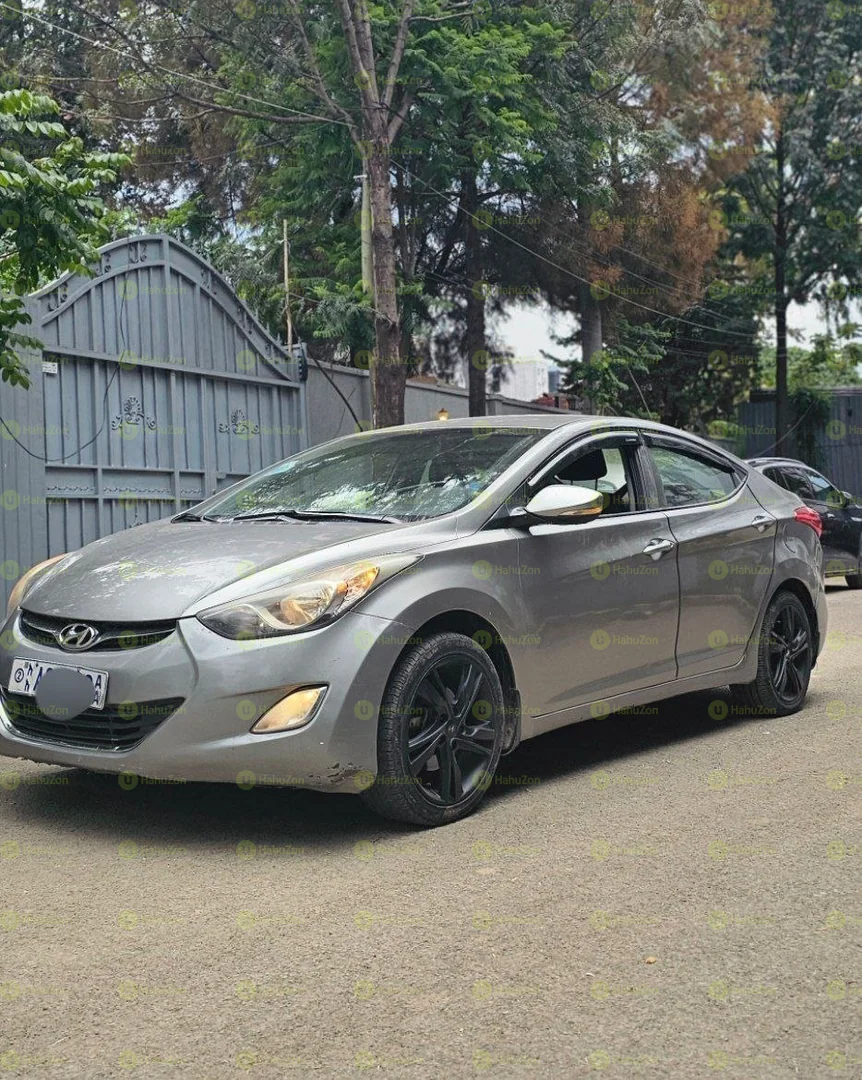 2012 Model-Hyundia Elantra