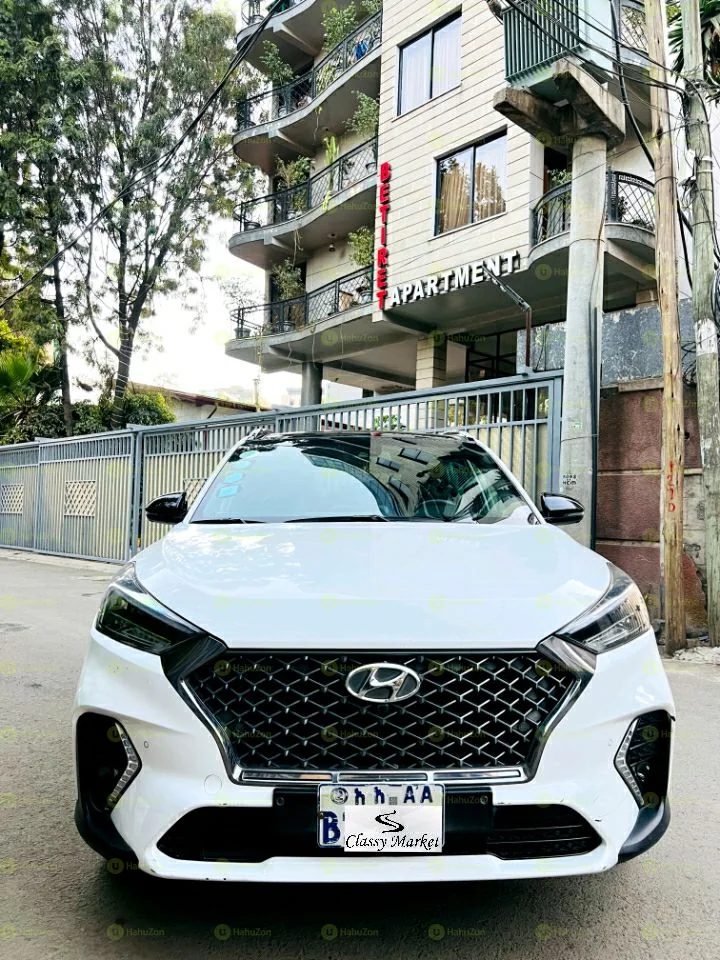 2020 Model-Hyundai Tucson