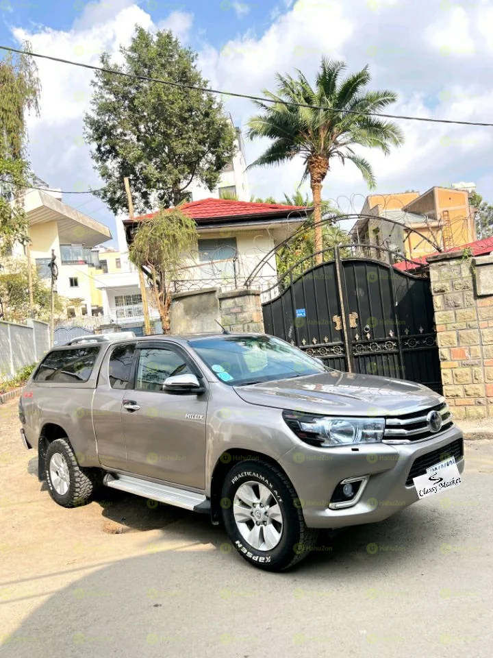 2019 Model-Toyota Hilux Revolution kincab