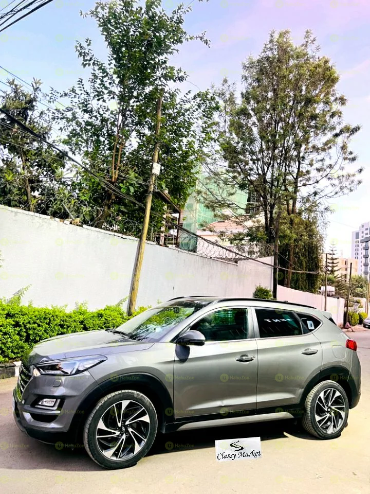 2020 Model-Hyundai Tucson