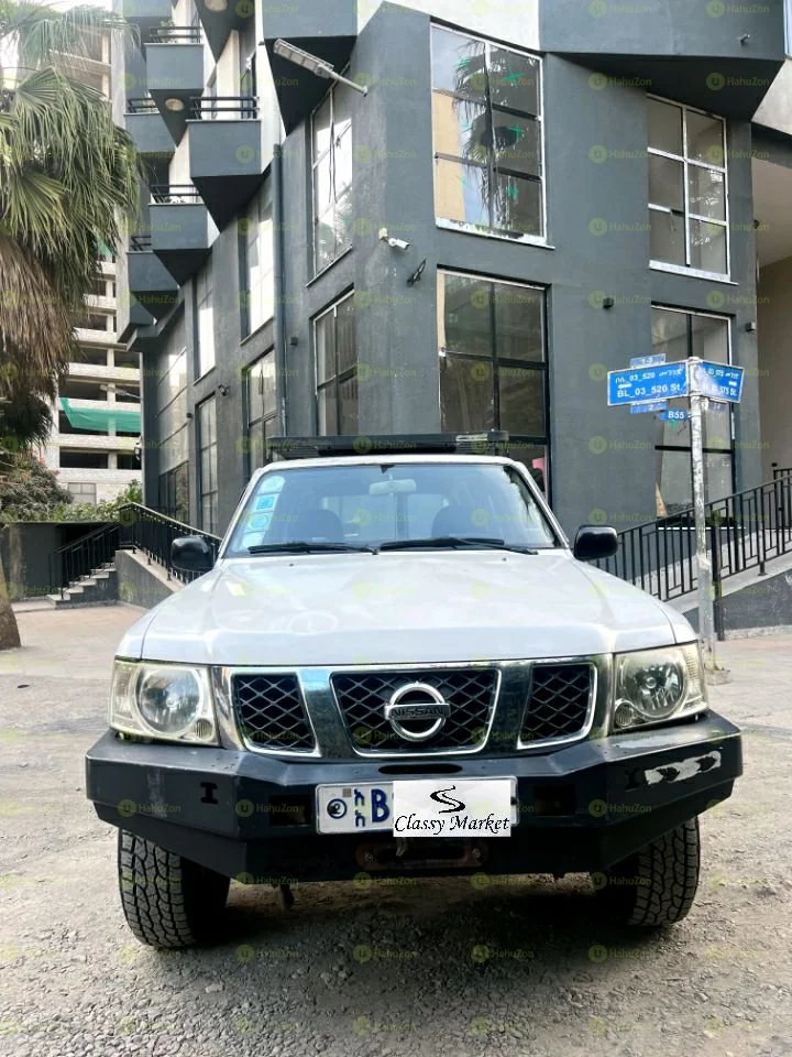 2010 Model-Nissan Patrol