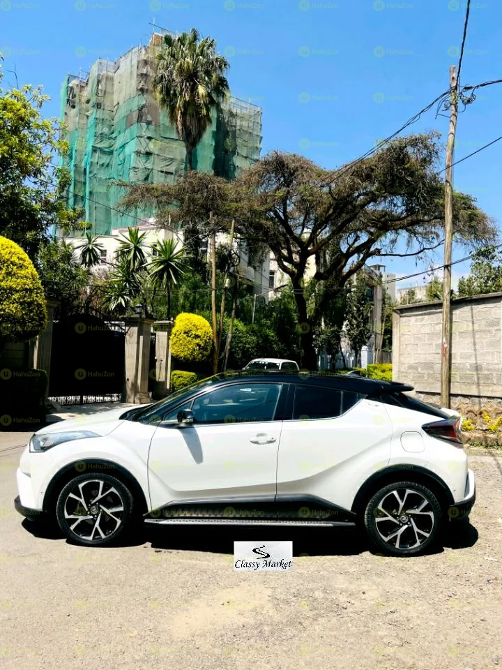 2017 Model-Toyota CHR